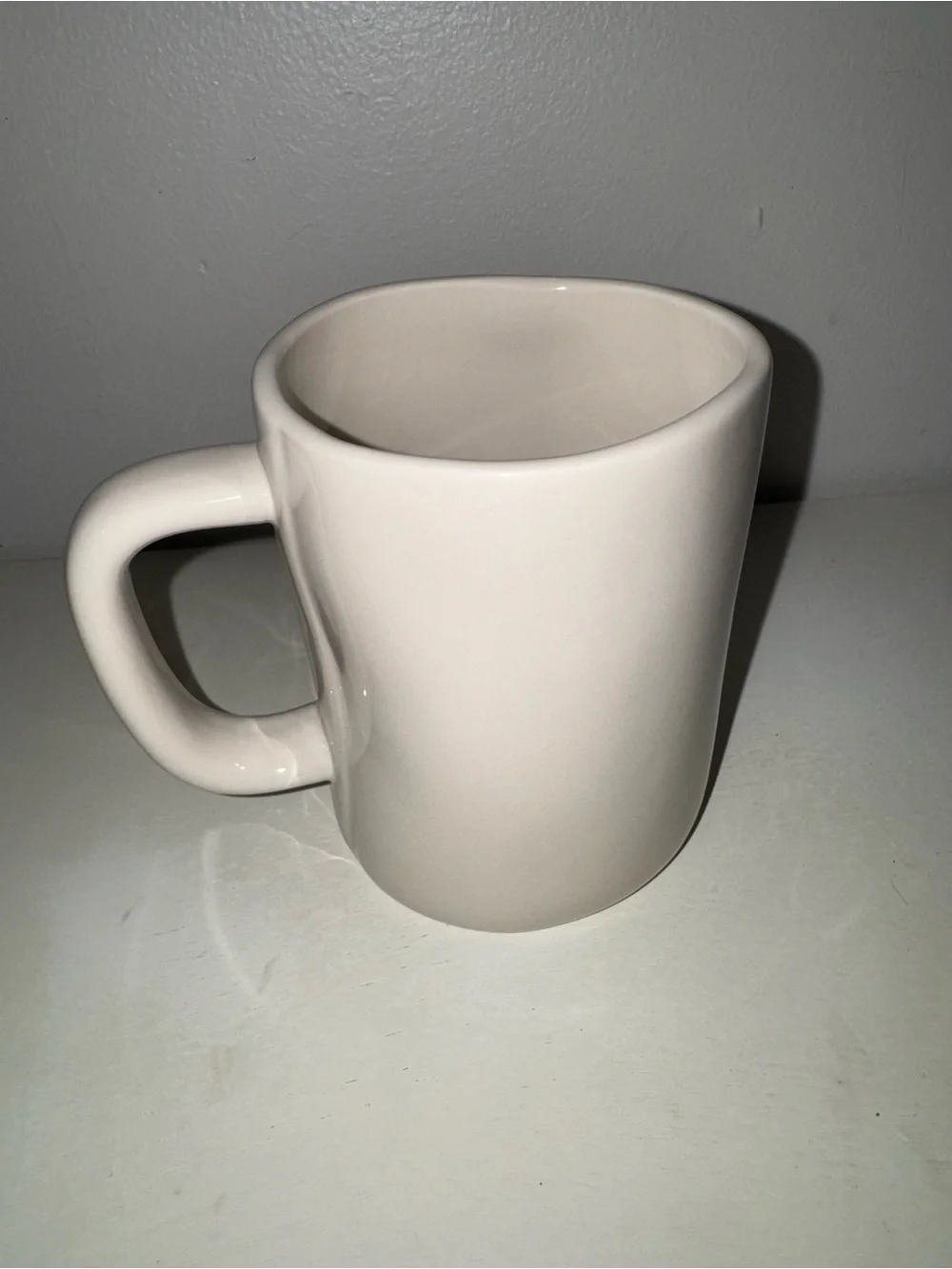 Like new, Rae Dunn, Best Mom Coffee Mug